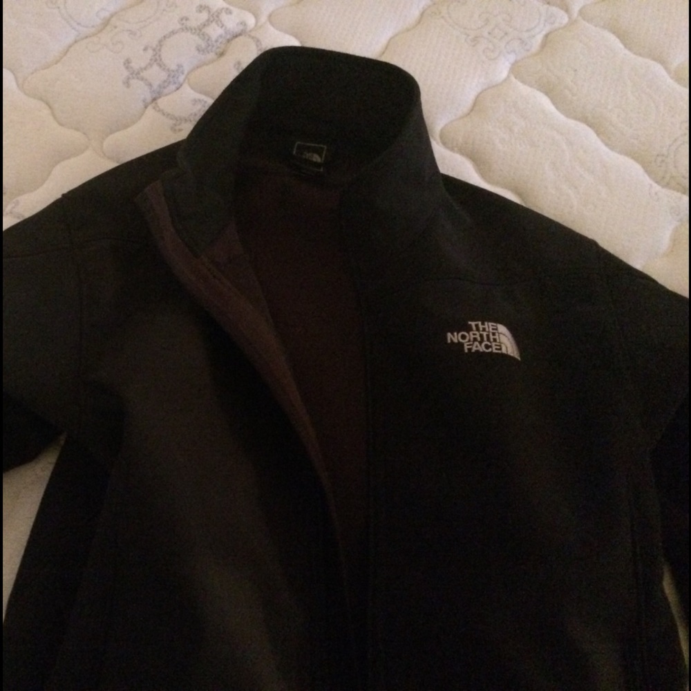 North face plain black jacket