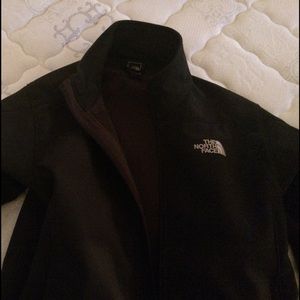 North face plain black jacket