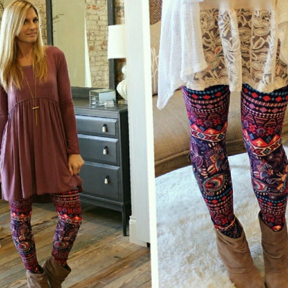 {LAST PAIR} Paisley•Feather•Print - Picture 2 of 4