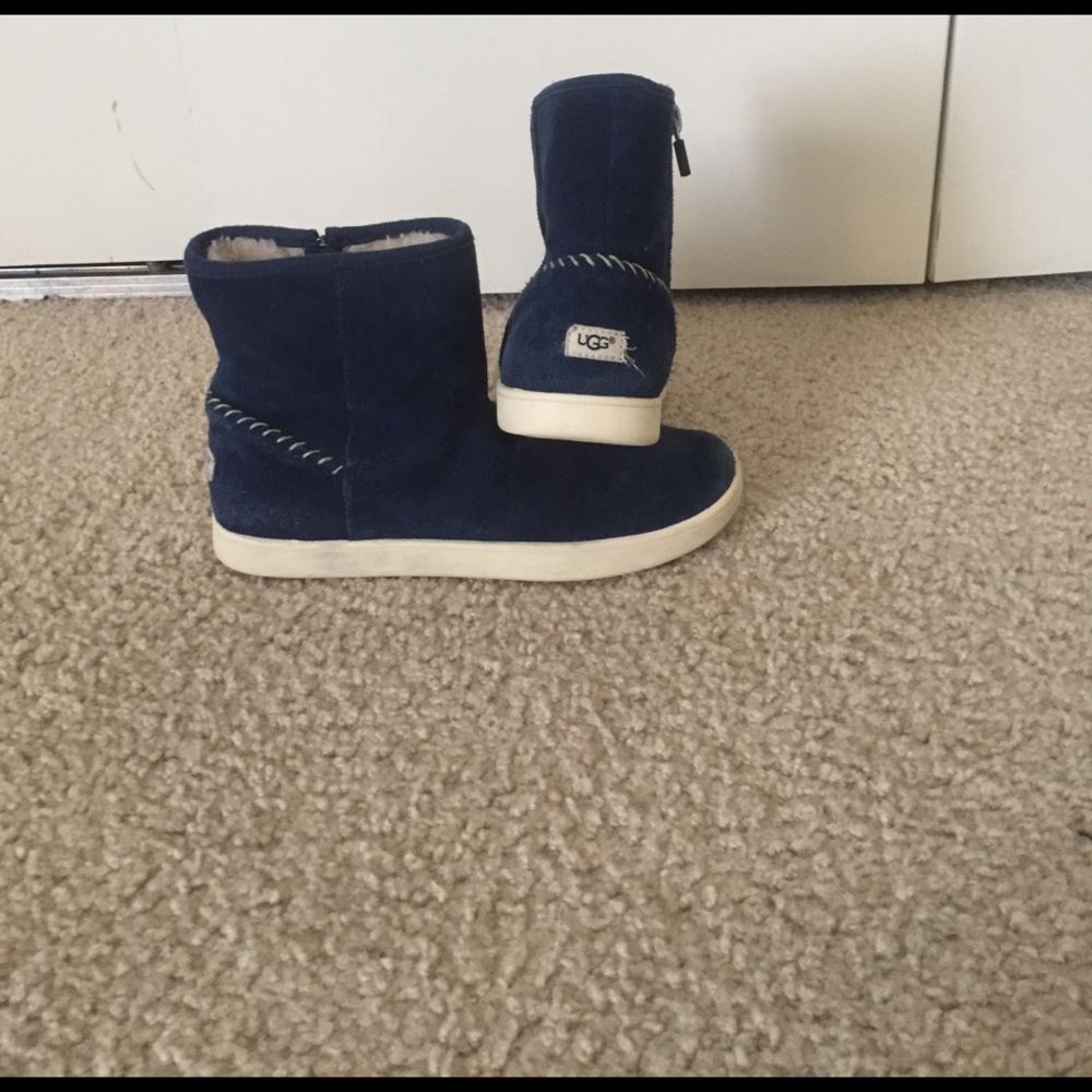 Girls ugh boots