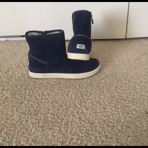 Girls ugh boots