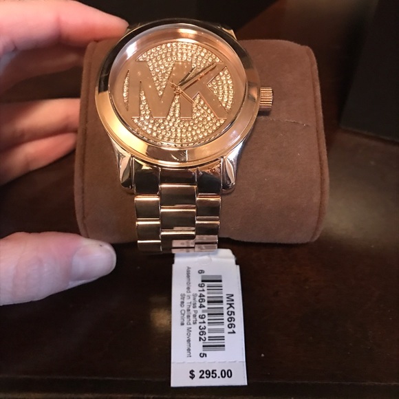 Michael Kors rose gold watch - Picture 2 of 2