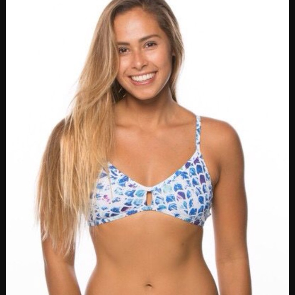 ISO REEF AND MERMAN JOLYN BOTTOMS