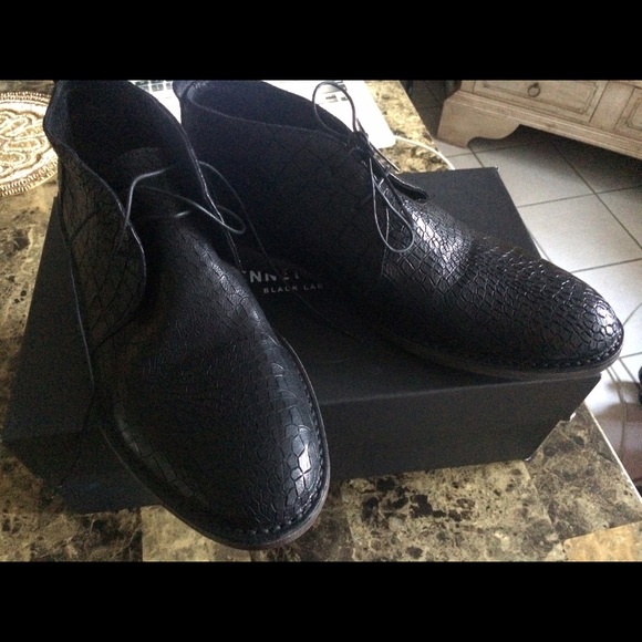 Men\'s leather shoes
