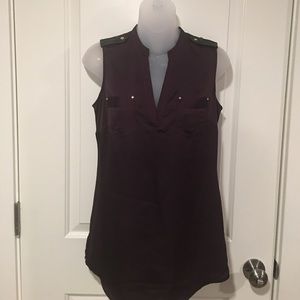 Tunic length Cache blouse with shoulder detail