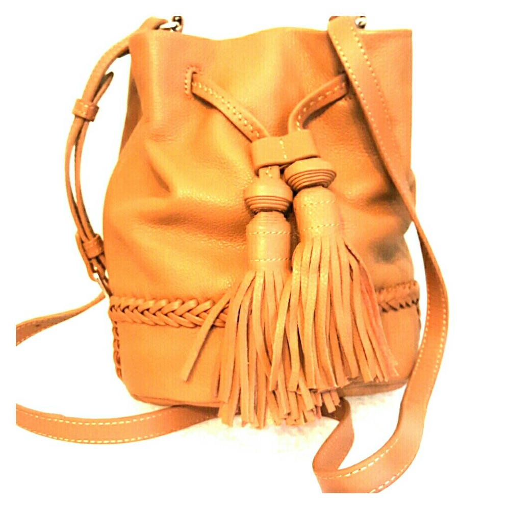 Vince Camuto leather Leigh tassel bucket boho - Picture 1 of 4