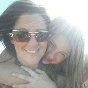 Meet your Posher, Latisha