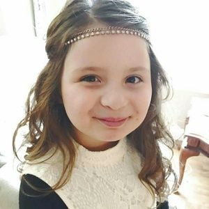 Meet your Posher, Connie