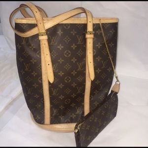 AUTHENTIC Louis Vuitton Bucket Bag- Large