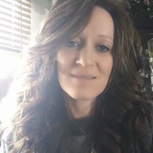 Meet your Posher, Roxanne