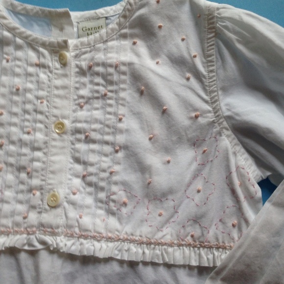 Garnet Hill 3T blouse with pink swiss dot - Picture 3 of 4