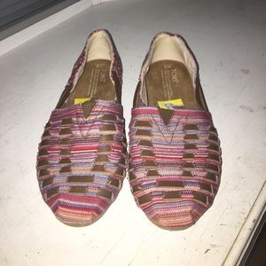 Toms size Women's 8