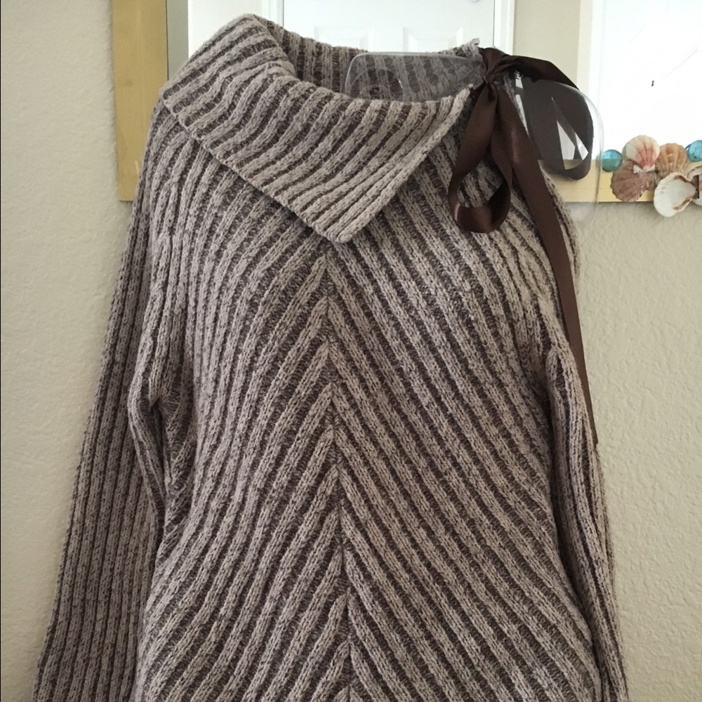 Women's sweater