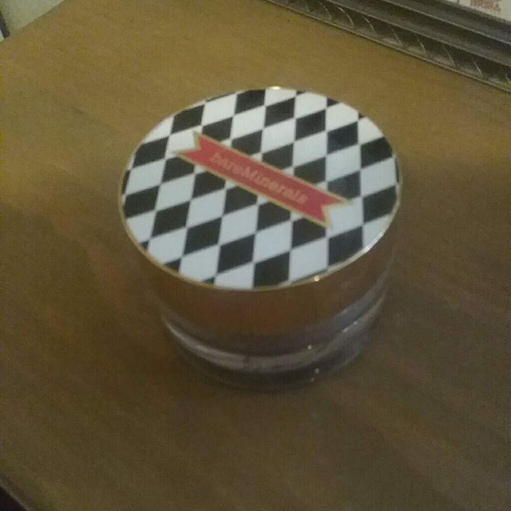 Baremineral powder foundation