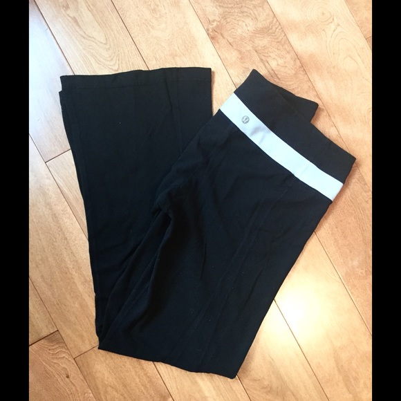 Lululemon Boot Cut Wunder Under Yoga Pants!! - Picture 1 of 2