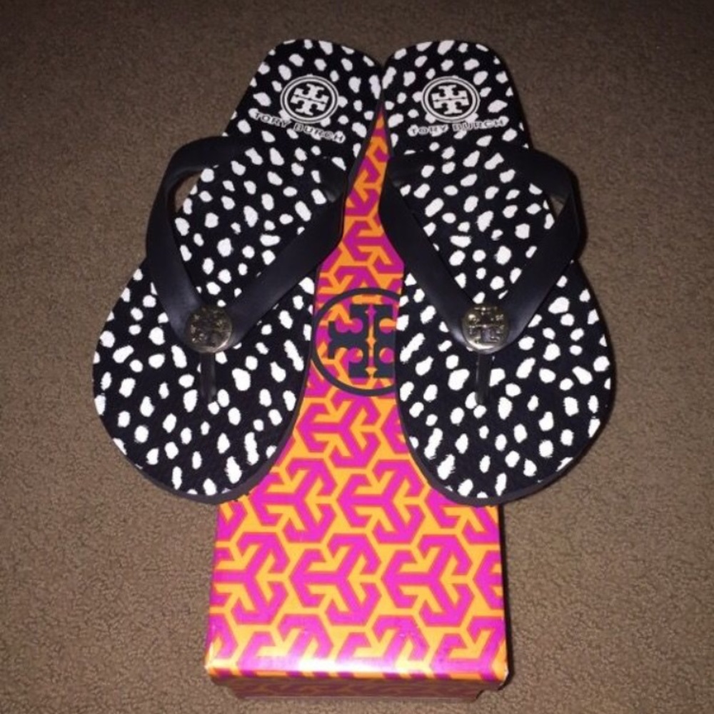 Tory Burch flip flops - size 7 - never worn.