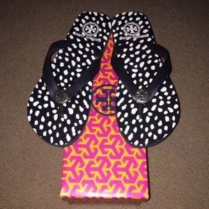 Tory Burch flip flops - size 7 - never worn.
