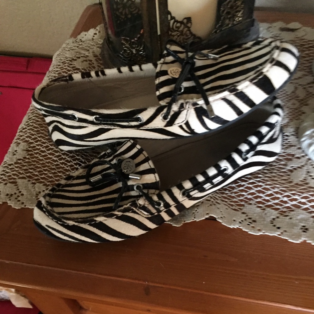 Zebra stripped Sperry's