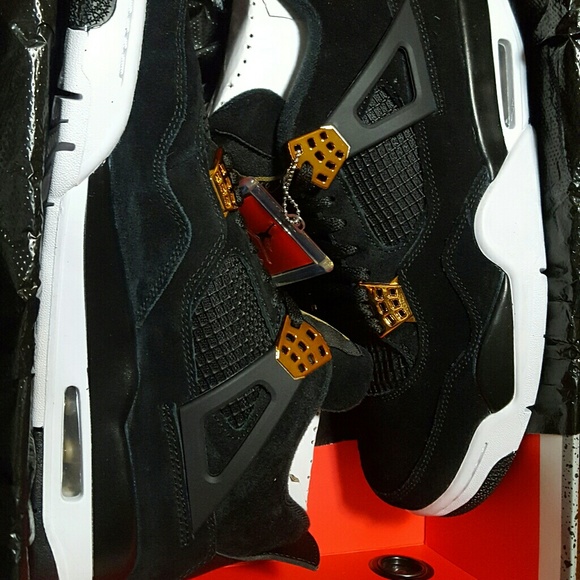 Jordan 4 royalty size 9.5 main image 5