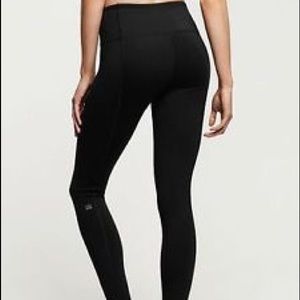 VSX knockout workout leggings