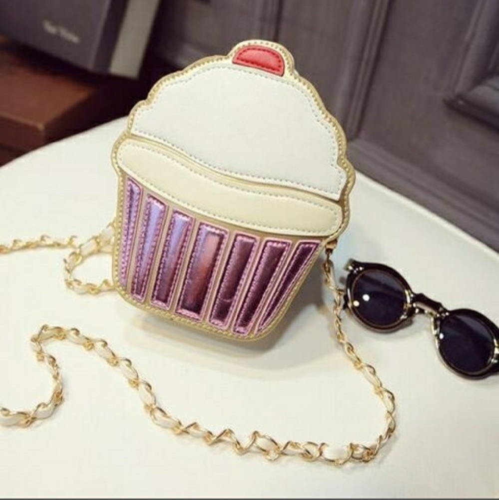 π2 LEFT! Sweetness Cupcake Bag! - Picture 1 of 4