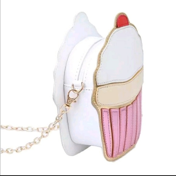 🎂2 LEFT! Sweetness Cupcake Bag! - Picture 4 of 4