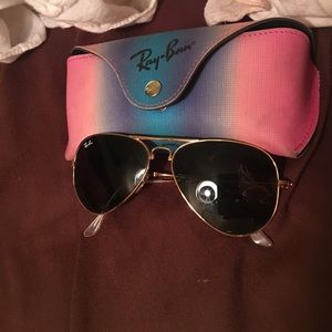AUTHENTIC Ray Ban aviator sunglasses
