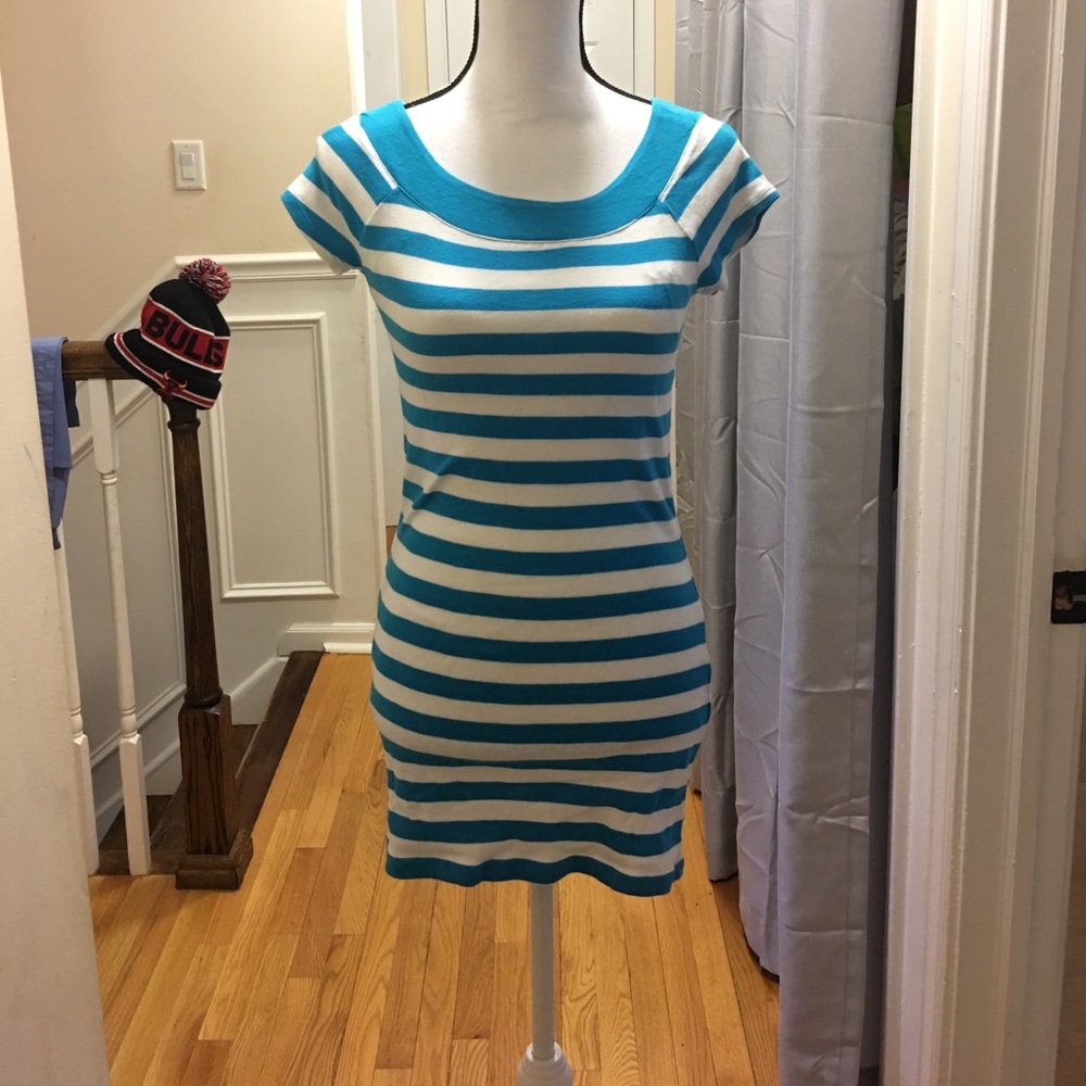 Express Basic Tee - image 1