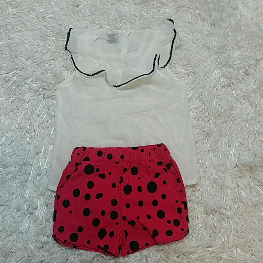 SALE***Hot Pink Polka Dots 2 pc. set. Kids.   :)