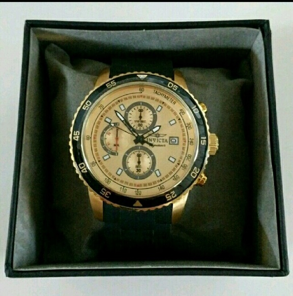 NWT Invicta chronograph men's watch