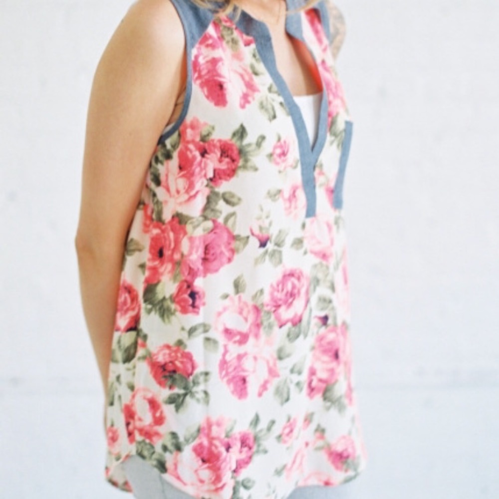 In Bloom Blouse - Picture 2 of 3
