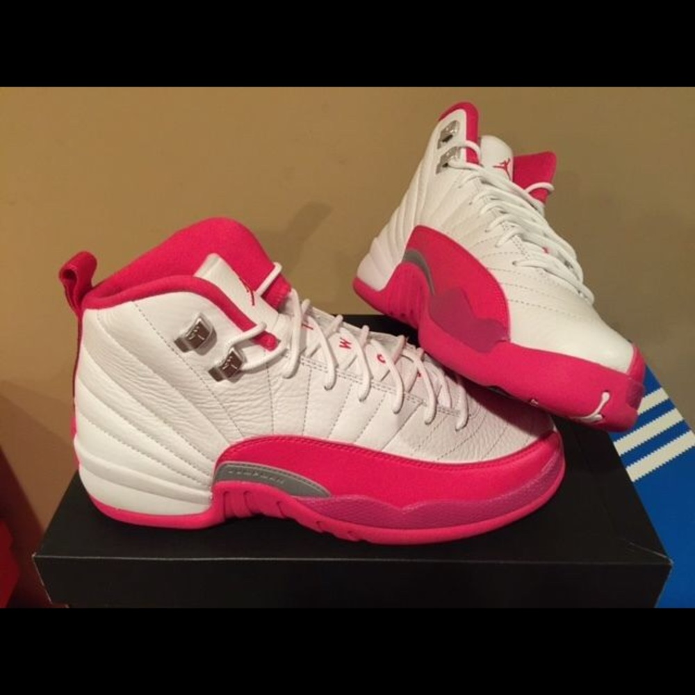 Vivid Pink Retro 12