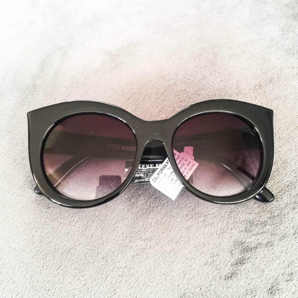 Steve Madden 69mm cat eye sunglasses