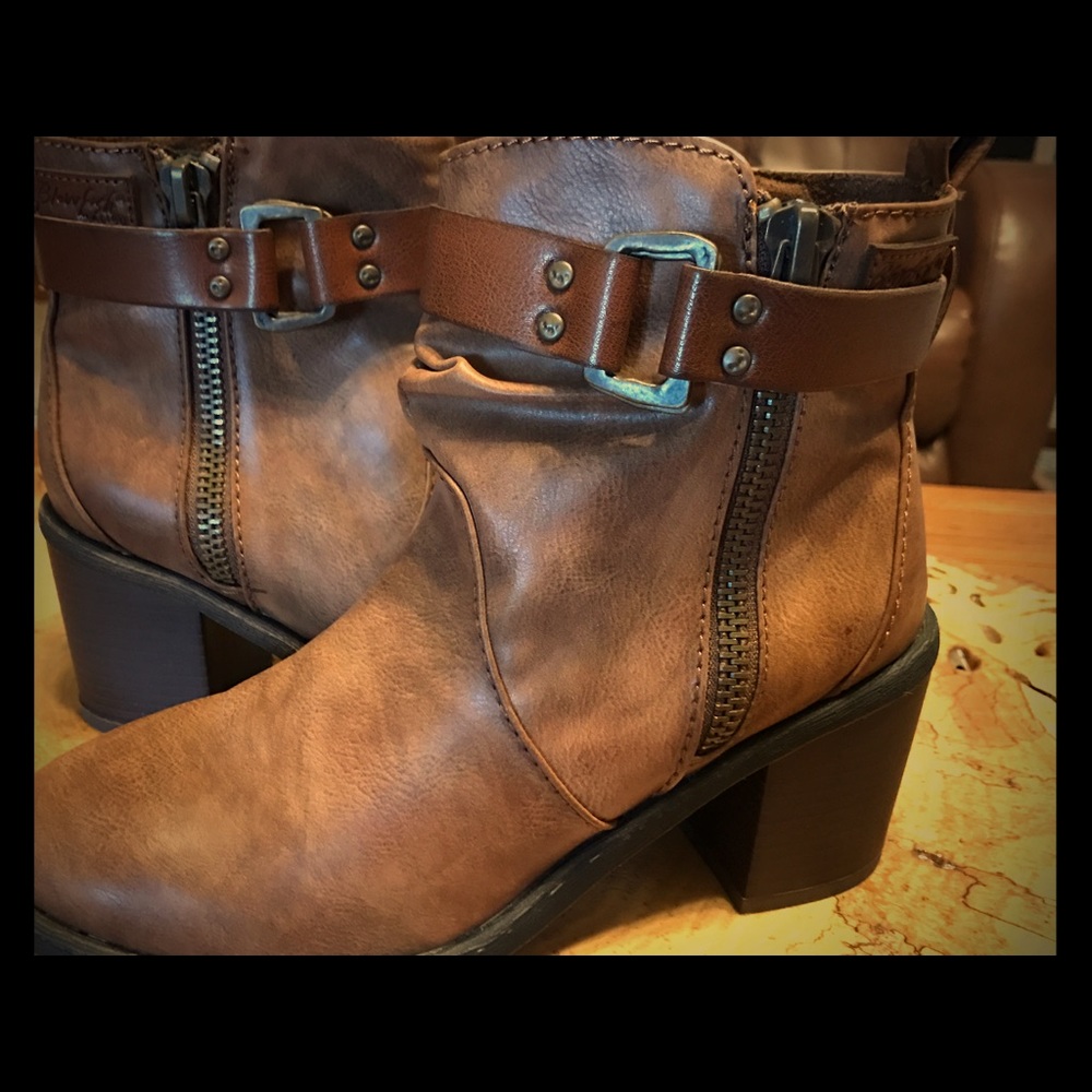 Brand New Blowfish Boots