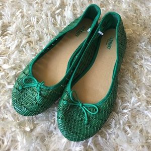 NWOT Old Navy woven flats