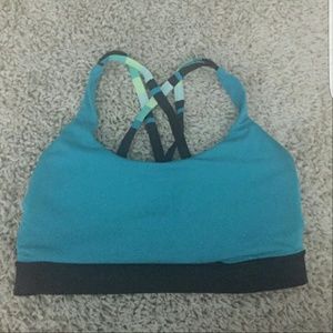 Lululemon Energt bra size 6