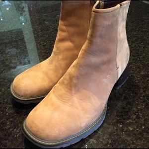 Almost new Timberland ankle boots