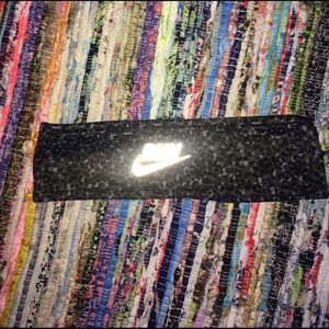 Nike headband