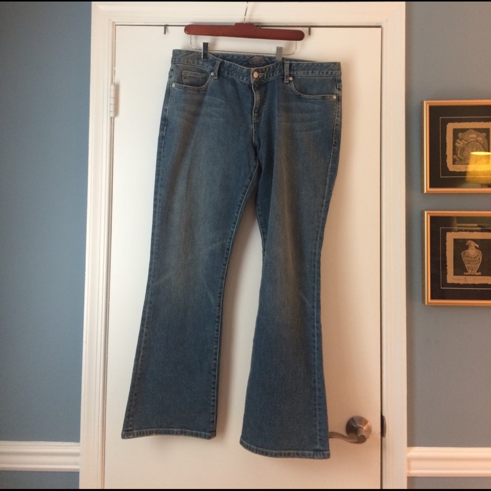 Forth & Towne low rise bootcut stretch jeans