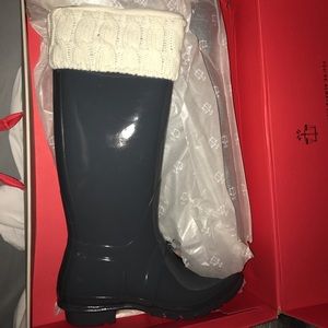 Hunter Tall Gloss Boots in Graphite WITH SOCKS