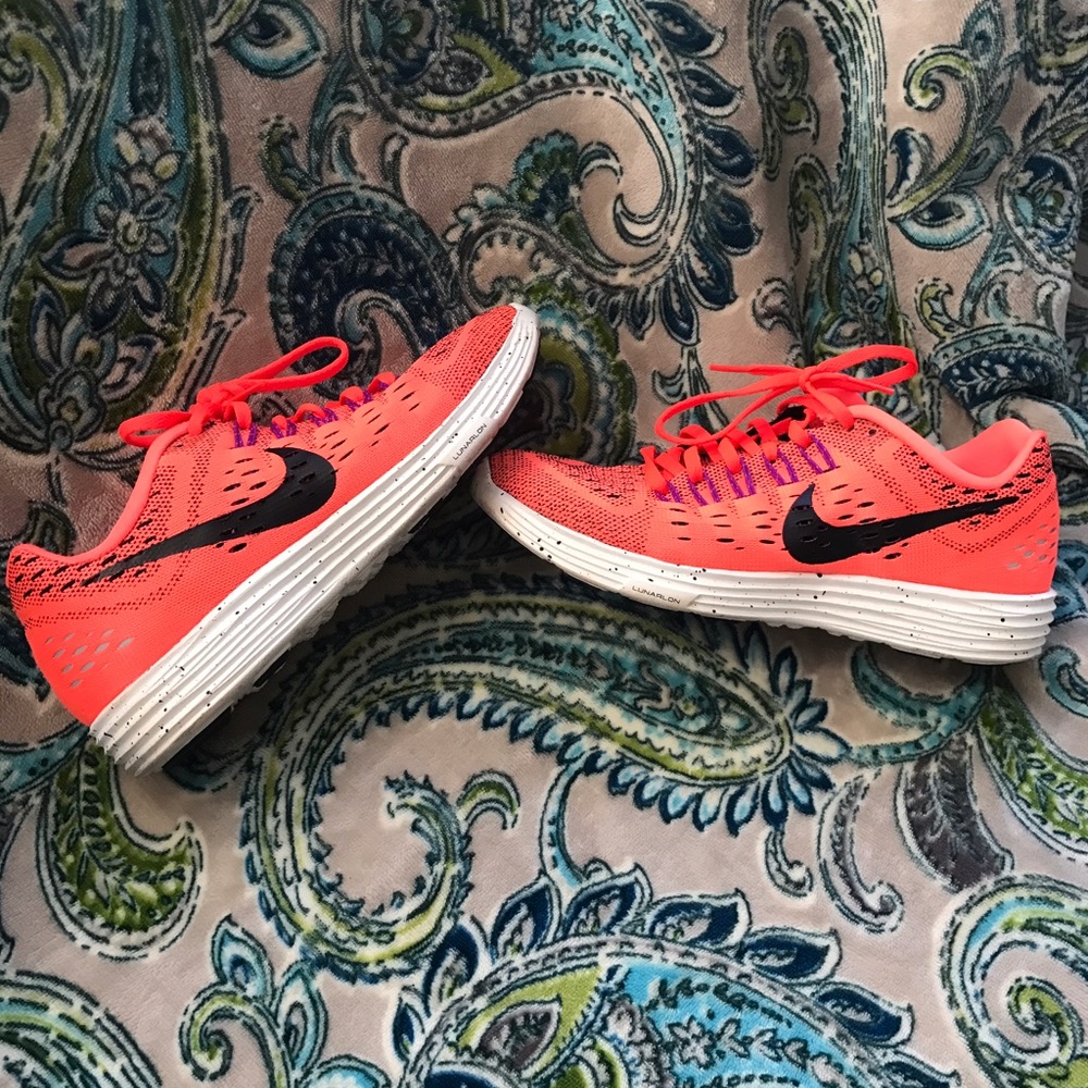 Nike Lunarlon - Women's size 7.5