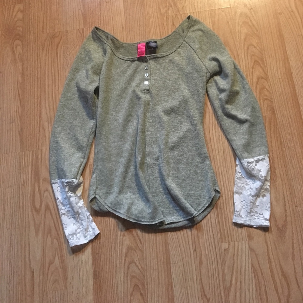 A cute shirt