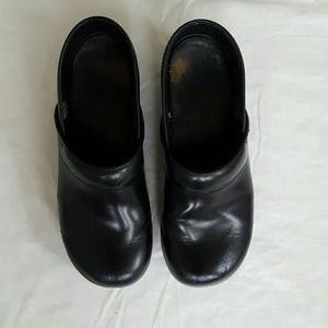 sanita clogs size 40