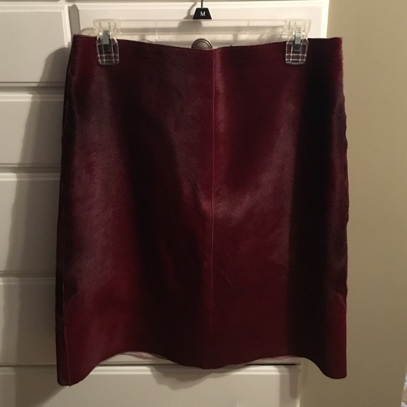 Tahari deep red leather skirt