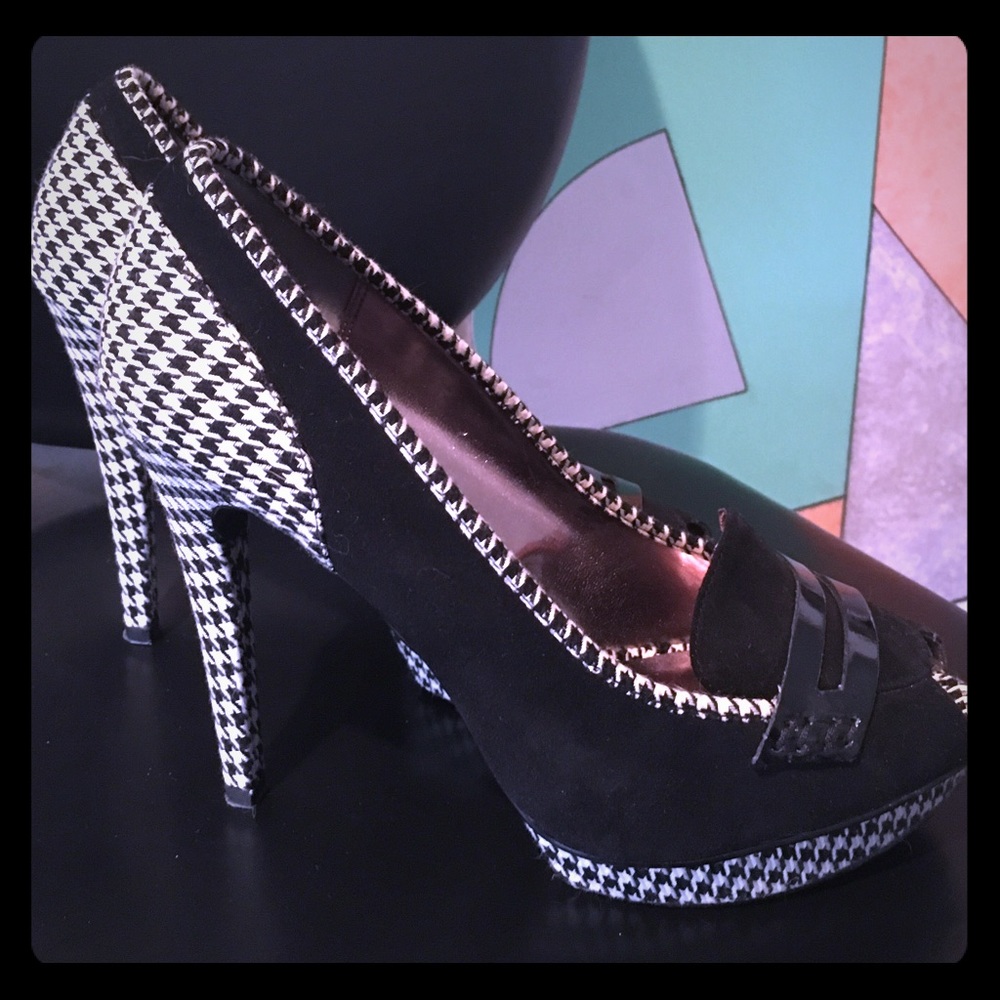 Bakers Black and White Shoes