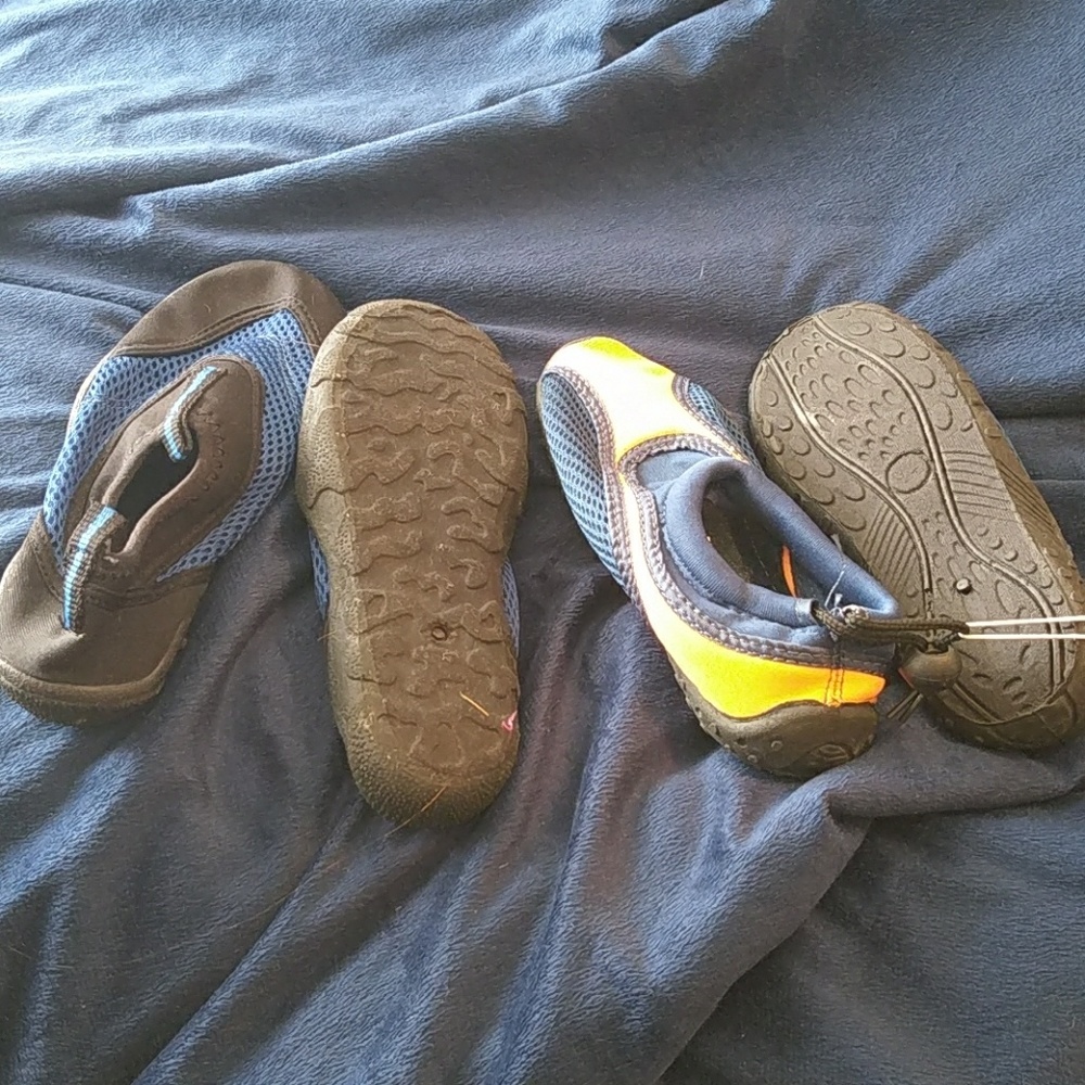 Kids water shoes