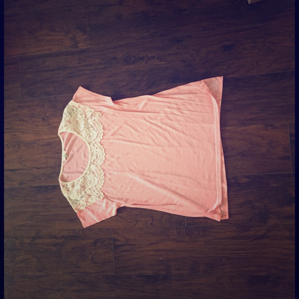 Lace tee