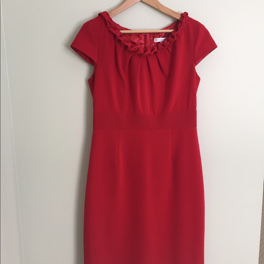 SANDRA DARREN Sheath RED Dress 8 Braid neckline