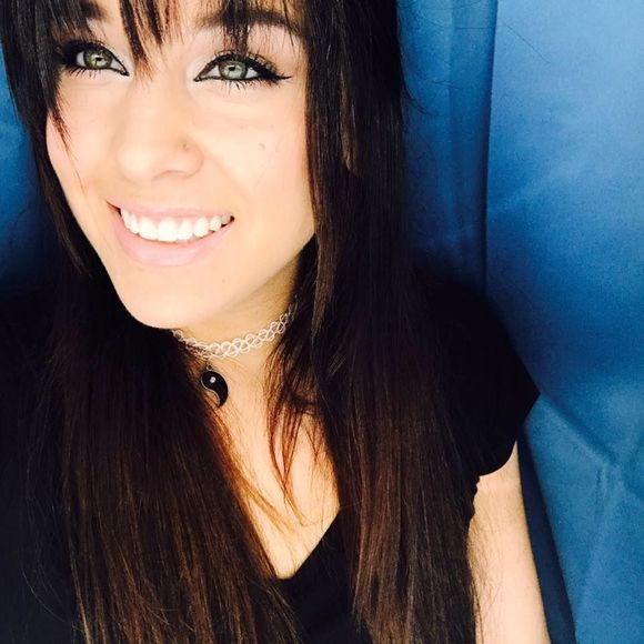 Meet your Posher, Crystal - Picture 1 of 1