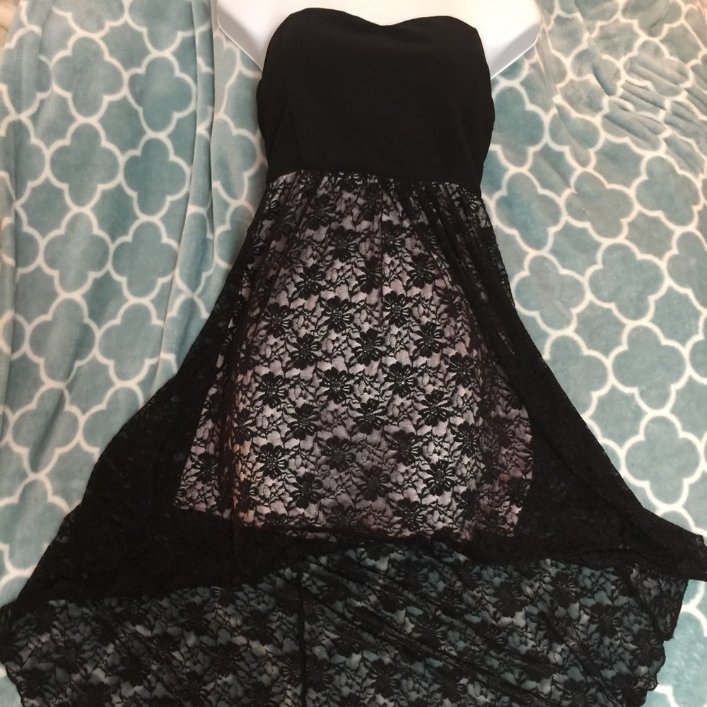Emerald Sundae Size Large Black & Pink Hi Lo Dress